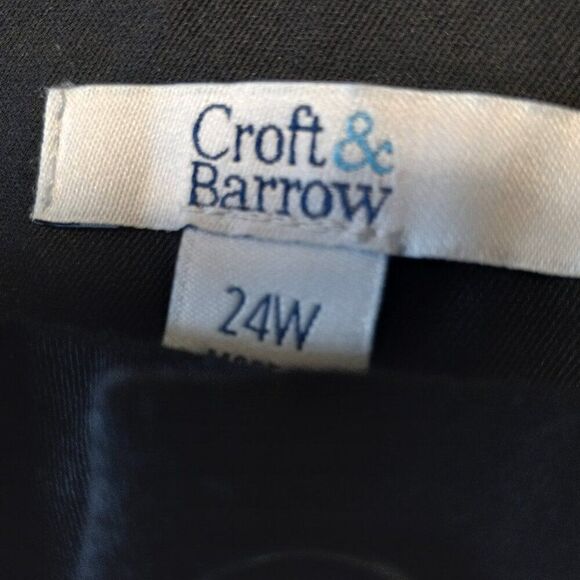 Croft & Barrow Women's 24W Black Cotton Blend Four Pockets Capri Cottagecore - Picture 2 of 7